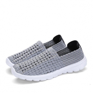 Woven casual shoes